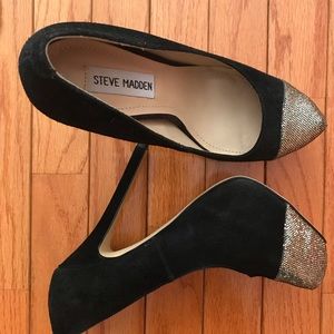 Steve Madden gold toe/black suede heels
